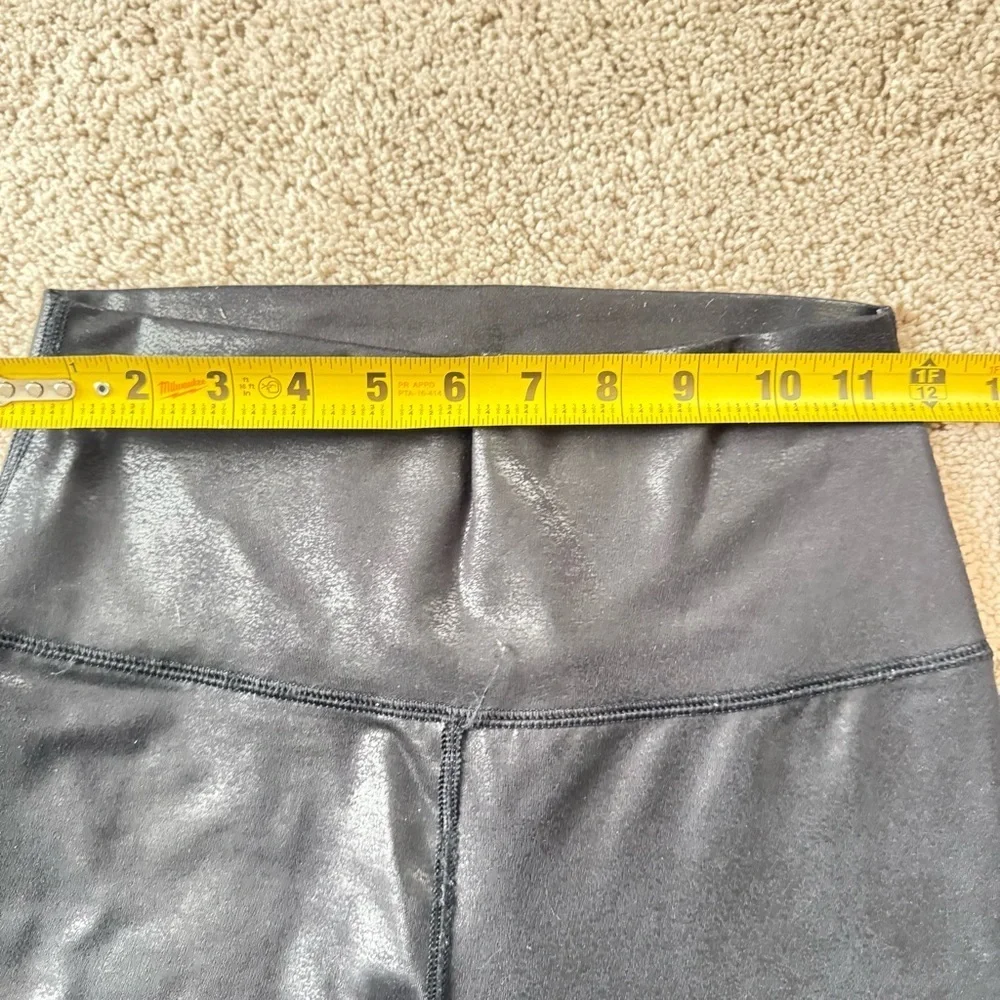 Aerie Black Shiny Leggings M